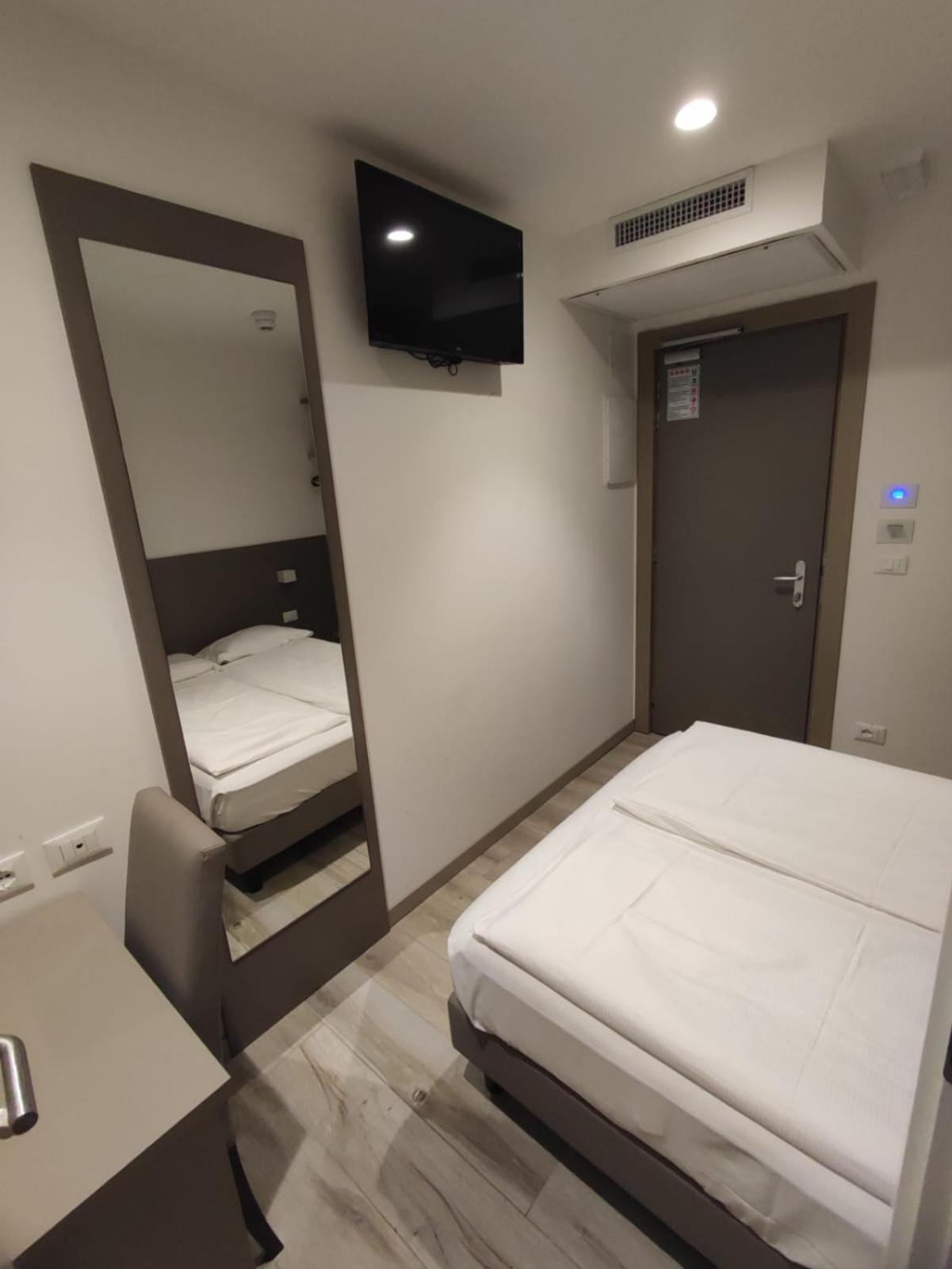 Hotel Sonia Aquilinia 外观 照片