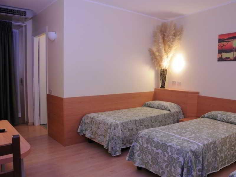 Hotel Sonia Aquilinia 外观 照片