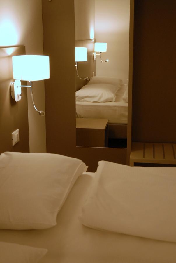 Hotel Sonia Aquilinia 外观 照片