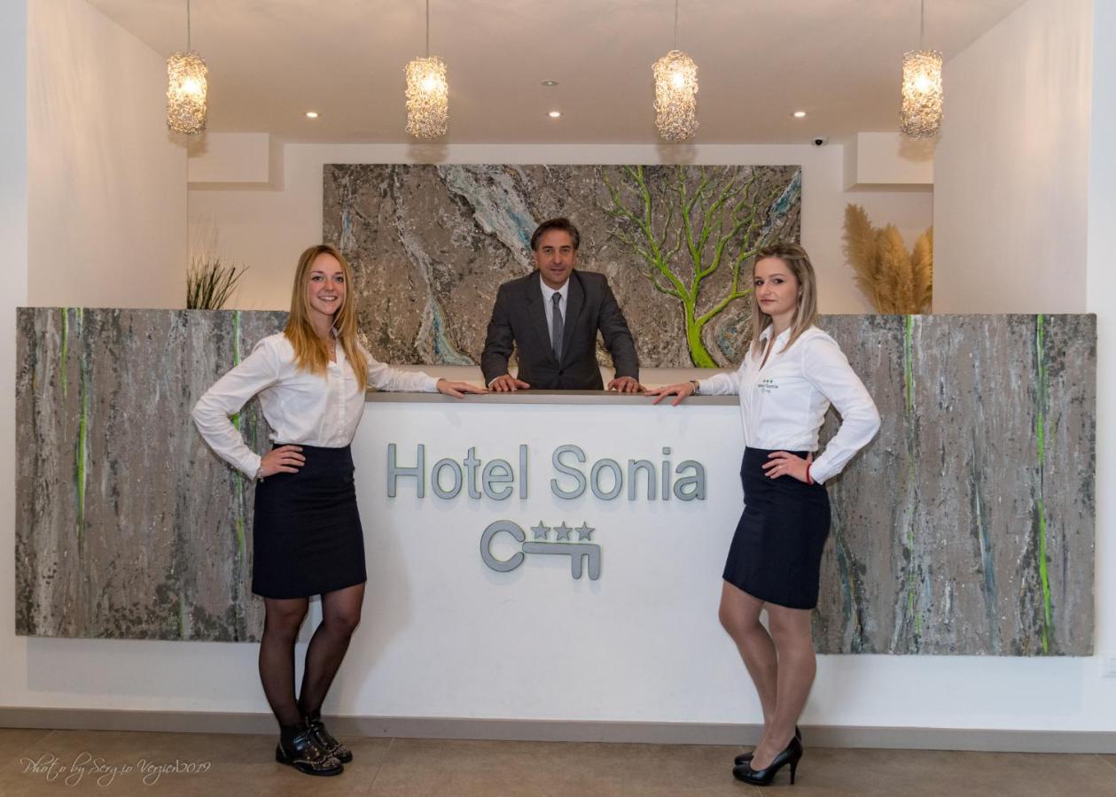 Hotel Sonia Aquilinia 外观 照片