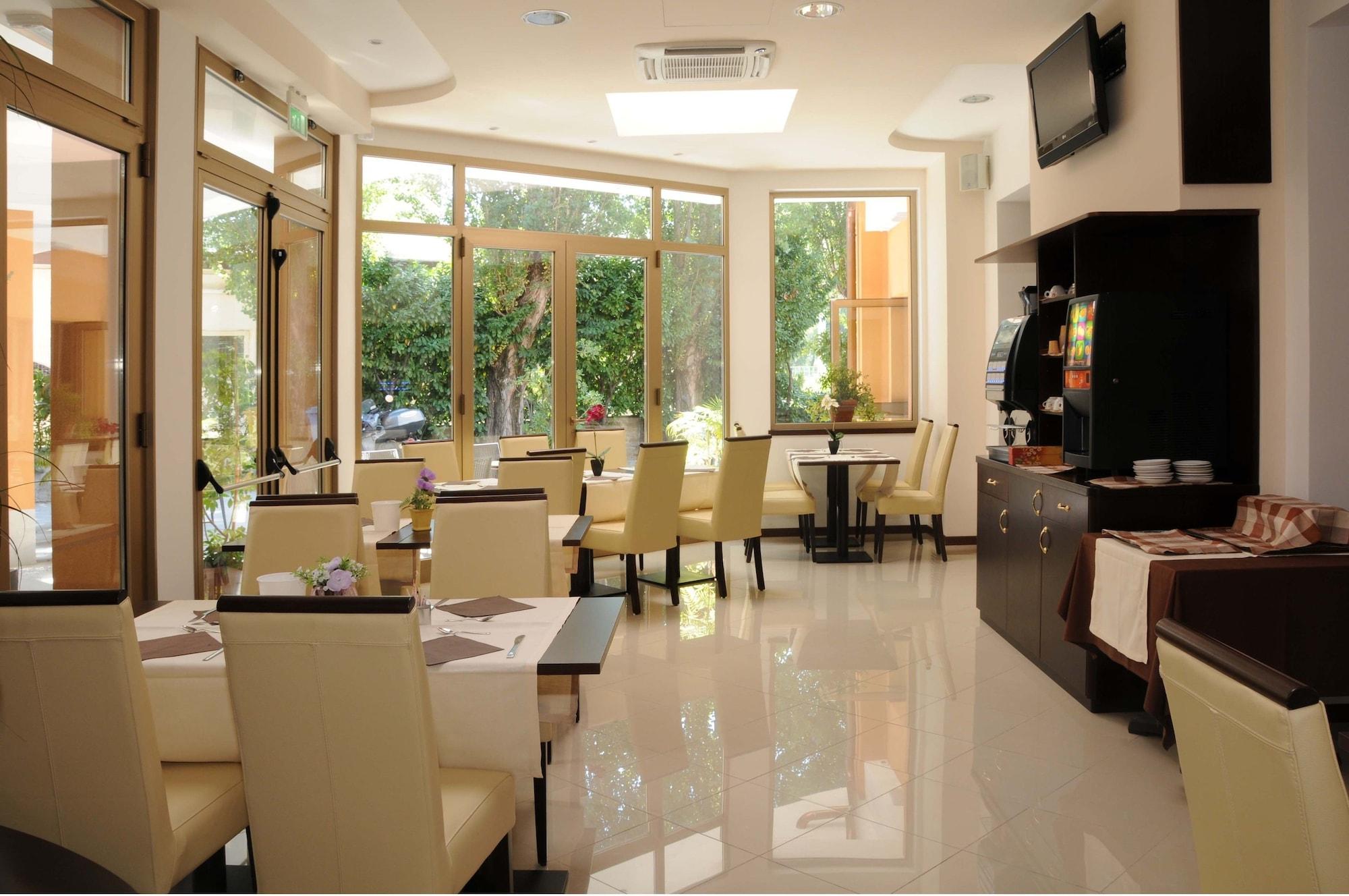 Hotel Sonia Aquilinia 外观 照片