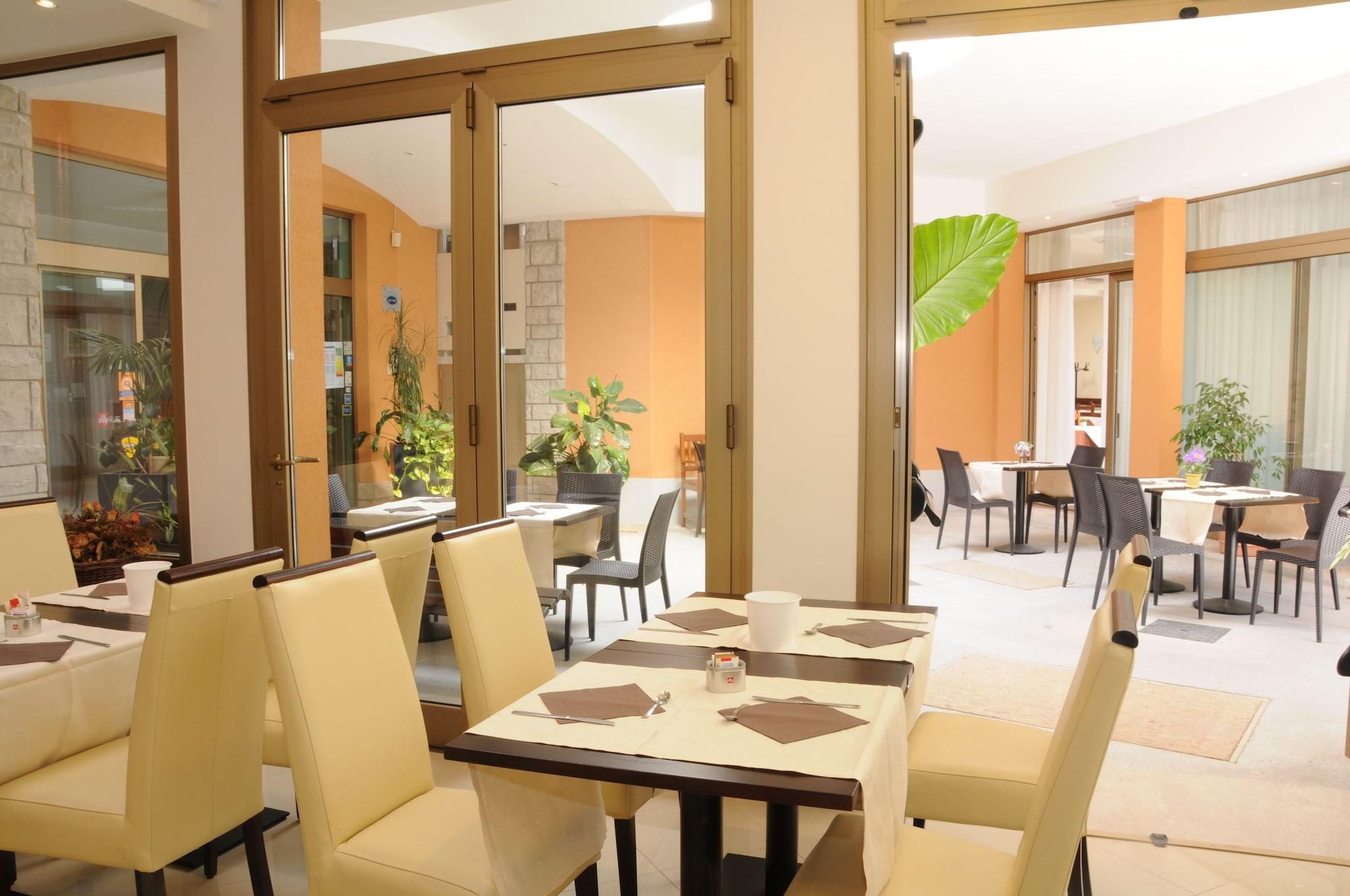 Hotel Sonia Aquilinia 外观 照片