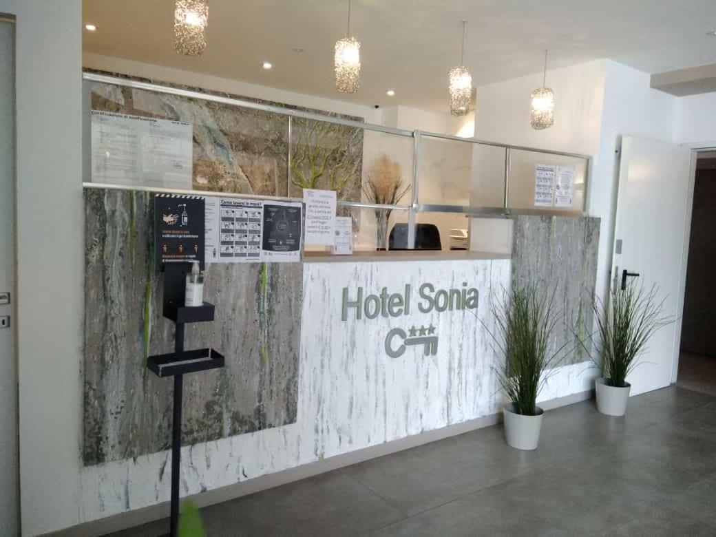 Hotel Sonia Aquilinia 外观 照片